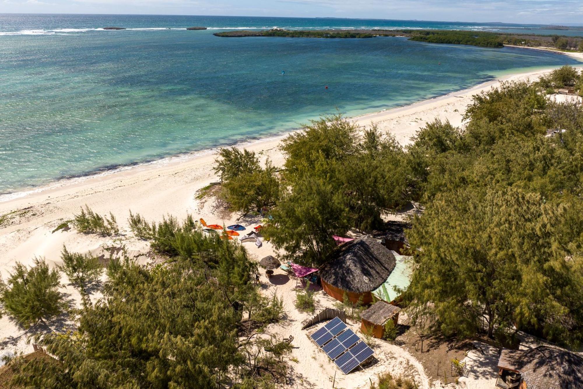 Ocean Lodge Kite & Windsurf Antsiranana Exterior foto